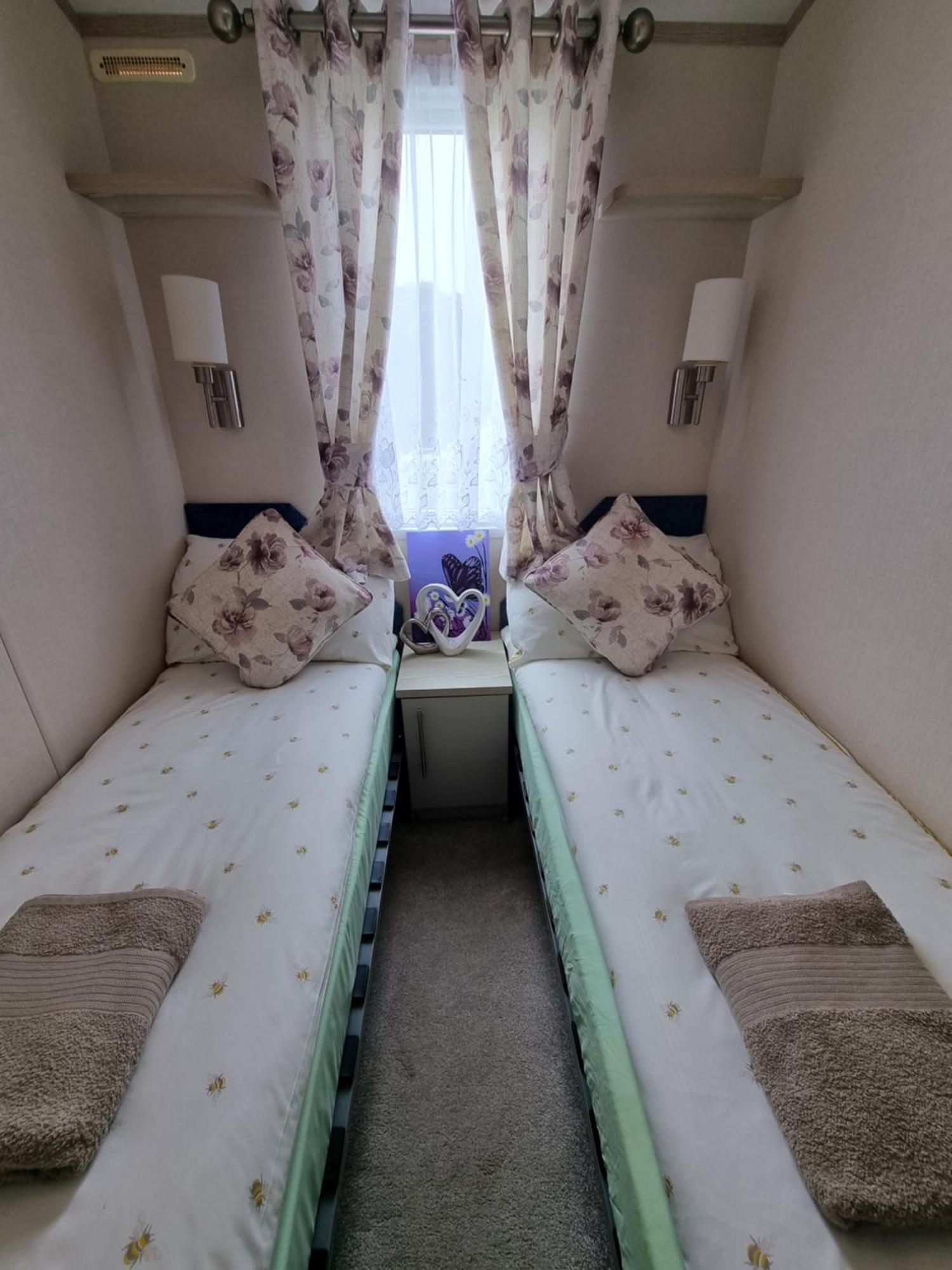 Static Caravan To Hire , Hoburne Devon Bay Goodrington Exterior foto